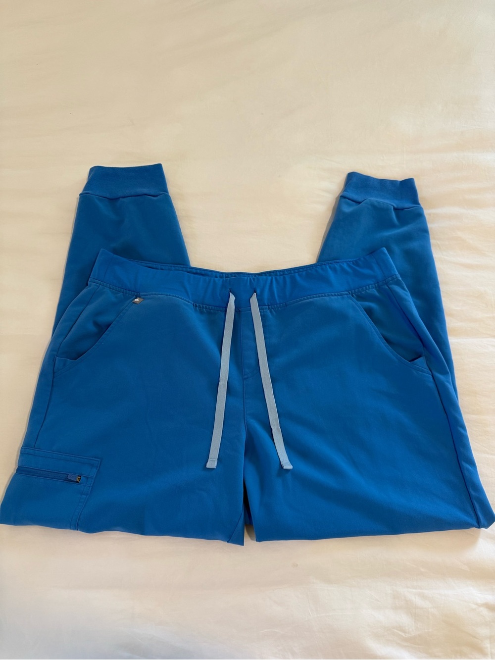 FIGS Zamora Joggers - Picture 1 of 4